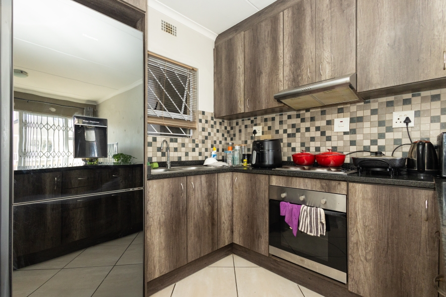 2 Bedroom Property for Sale in Buh Rein Estate Western Cape